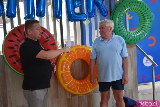 Milionowy klient odwiedził wrocławski aquapark. Teraz może go odwiedzać, ile tylko zechce przez cały rok! [FOTO]