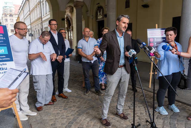 Wrocław stracił 1,7 mld zł przez reformy podatkowe. Kmiecik: Rząd powinien wziąć za to odpowiedzialność [SZCZEGÓŁY, DANE]
