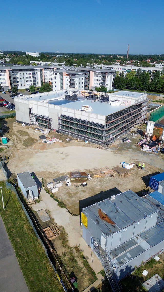 Aquapark Wrocław wydłuża godziny otwarcia obiektu przy ul. Borowskiej. Postępuje budowa nowego aquaparku na Psim Polu [FOTO]