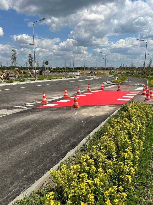 Ostatnie prace na ulicach Lutosławskiego i Asfaltowej. Nowymi ciągami pojedziemy jeszcze w lipcu [FOTO]