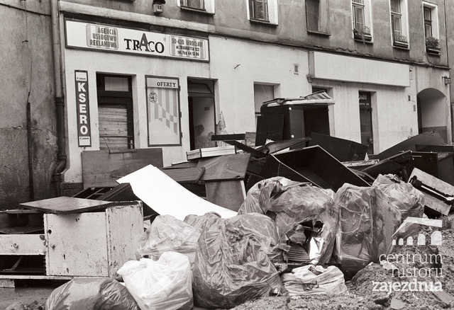 Mija 26 lat od powodzi tysiąclecia. Zobacz, jak wyglądał Wrocław w tamtym czasie [FOTO]