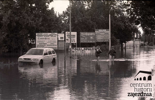 Mija 26 lat od powodzi tysiąclecia. Zobacz, jak wyglądał Wrocław w tamtym czasie [FOTO]