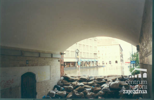 Mija 26 lat od powodzi tysiąclecia. Zobacz, jak wyglądał Wrocław w tamtym czasie [FOTO]