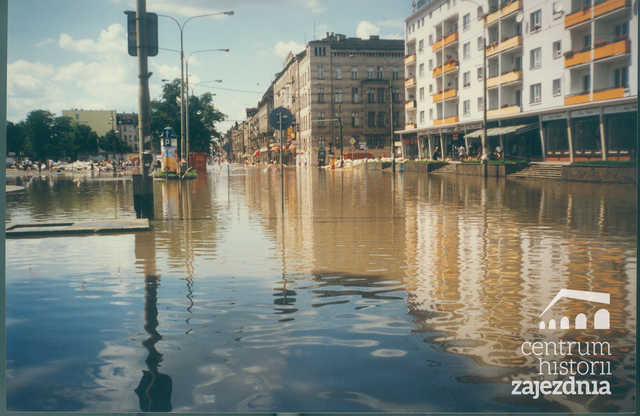 Mija 26 lat od powodzi tysiąclecia. Zobacz, jak wyglądał Wrocław w tamtym czasie [FOTO]