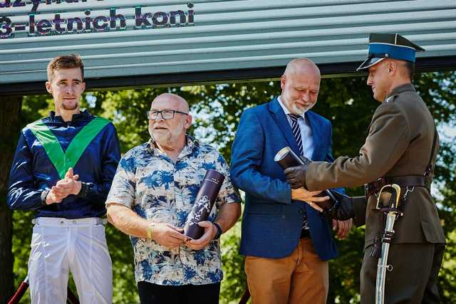 Kolejny dzień wyścigowy na Partynicach za nami [FOTO]