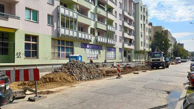 Ruszył remont chodnika na ulicy Grunwaldzkiej [FOTO]