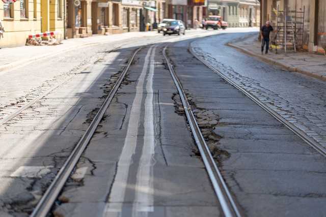 Torowisko na Szczytnickiej do remontu. W przyszłości zmodernizowana zostanie również cała ulica [FOTO]