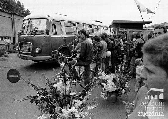 [FOTO] Wspomnienie strajku Solidarności z 1980 roku na papierze i fotografii