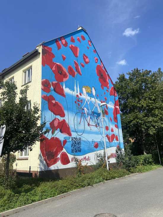 Nowy mural zdobi ścianę budynku przy Boya-Żeleńskiego [FOTO]