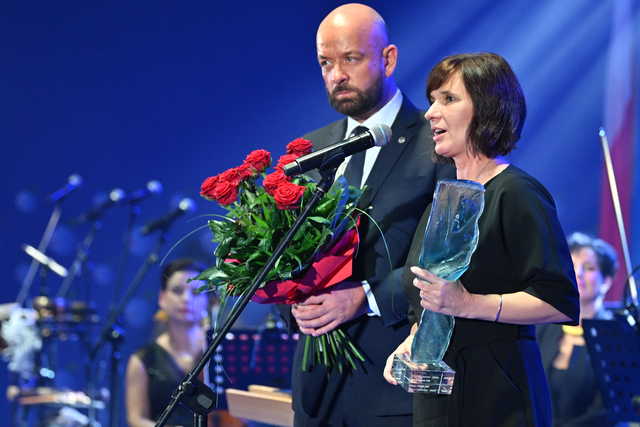 Prezydent Sutryk wręczył nagrody na Forum Ekonomicznym. Trzy wrocławskie firmy wyróżnione [SZCZEGÓŁY, FOTO]