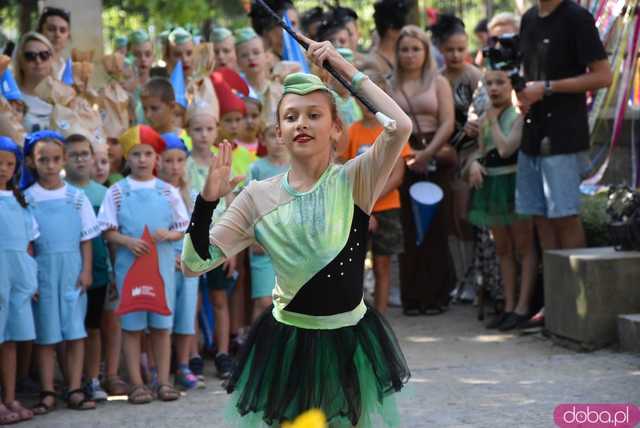 [FOTO] Władzę we Wrocławiu objęły... krasnale! Uroczysta parada rozpoczęła tegoroczny Festiwal Krasnoludków