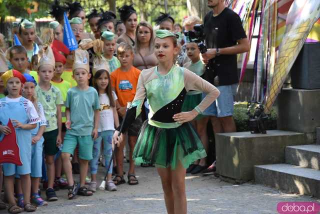 [FOTO] Władzę we Wrocławiu objęły... krasnale! Uroczysta parada rozpoczęła tegoroczny Festiwal Krasnoludków