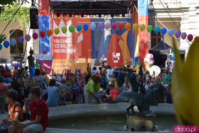 [FOTO] Władzę we Wrocławiu objęły... krasnale! Uroczysta parada rozpoczęła tegoroczny Festiwal Krasnoludków