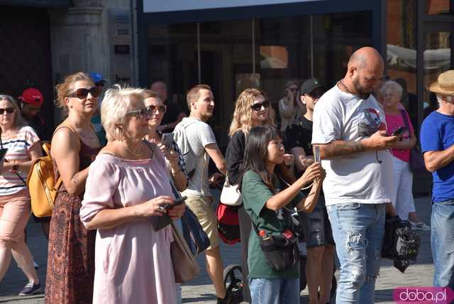 [FOTO] Władzę we Wrocławiu objęły... krasnale! Uroczysta parada rozpoczęła tegoroczny Festiwal Krasnoludków