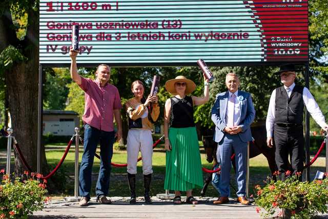 [FOTO] Kolejny dzień wyścigowy na Partynicach za nami