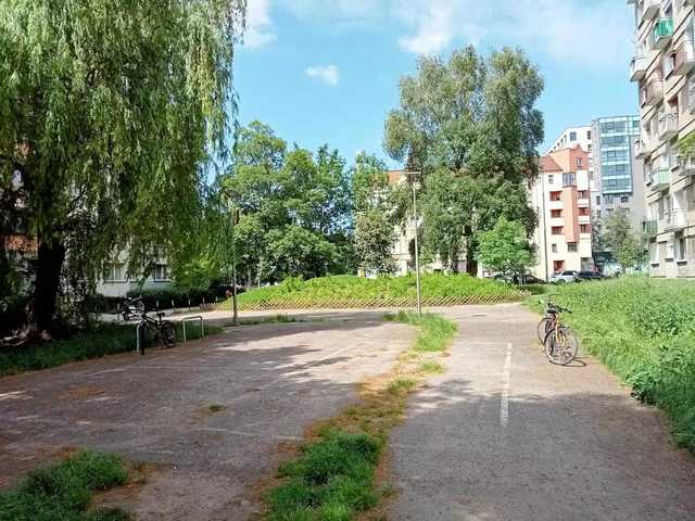 [FOTO] Nowy plac zabaw na Szczepinie rośnie w oczach 