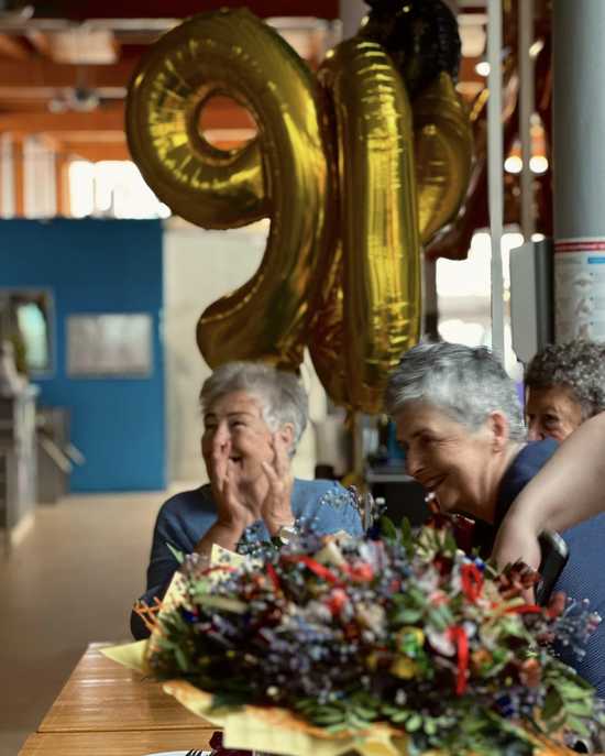 Poznajcie panią Mirosławę, która swoje 90. urodziny obchodziła w aquaparku. Dlaczego właśnie tam?