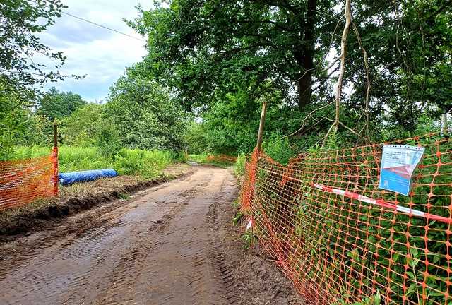 [FOTO] Trwa budowa trasy rowerowej wzdłuż rzeki Dobrej na Kłokoczycach
