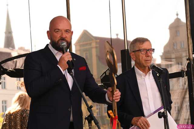 [WIDEO/FOTO] Uroczysty Marsz Kapeluszy rozpoczął tegoroczne Dni Seniora!