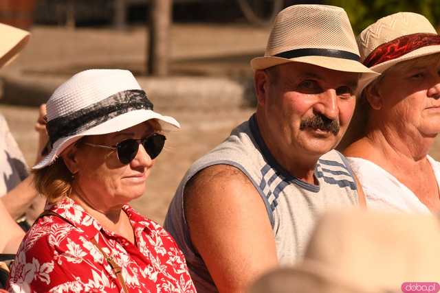 [WIDEO/FOTO] Uroczysty Marsz Kapeluszy rozpoczął tegoroczne Dni Seniora!