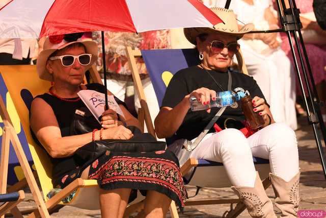 [WIDEO/FOTO] Uroczysty Marsz Kapeluszy rozpoczął tegoroczne Dni Seniora!