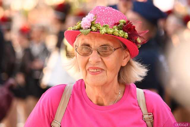 [WIDEO/FOTO] Uroczysty Marsz Kapeluszy rozpoczął tegoroczne Dni Seniora!