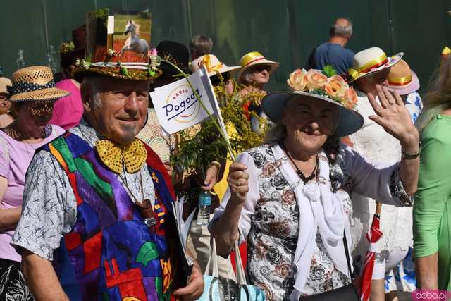 [WIDEO/FOTO] Uroczysty Marsz Kapeluszy rozpoczął tegoroczne Dni Seniora!