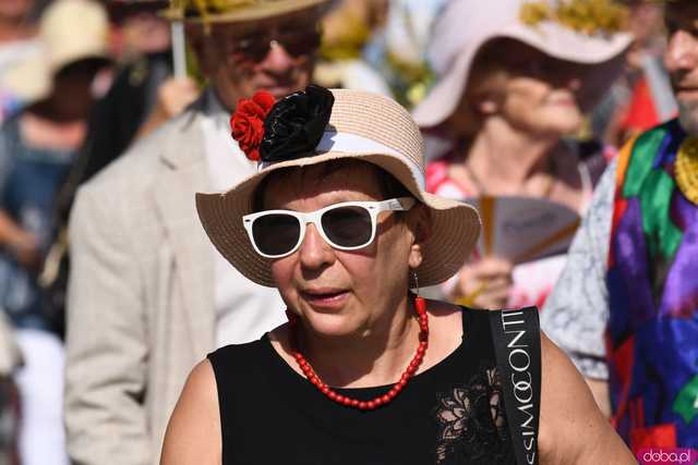 [WIDEO/FOTO] Uroczysty Marsz Kapeluszy rozpoczął tegoroczne Dni Seniora!