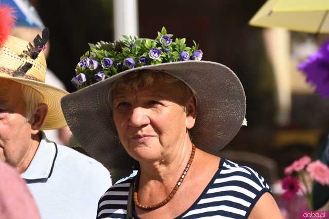 [WIDEO/FOTO] Uroczysty Marsz Kapeluszy rozpoczął tegoroczne Dni Seniora!