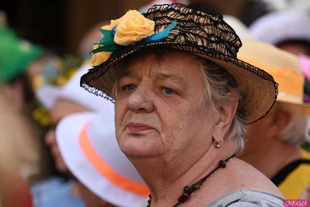 [WIDEO/FOTO] Uroczysty Marsz Kapeluszy rozpoczął tegoroczne Dni Seniora!