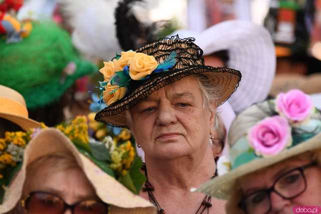 [WIDEO/FOTO] Uroczysty Marsz Kapeluszy rozpoczął tegoroczne Dni Seniora!