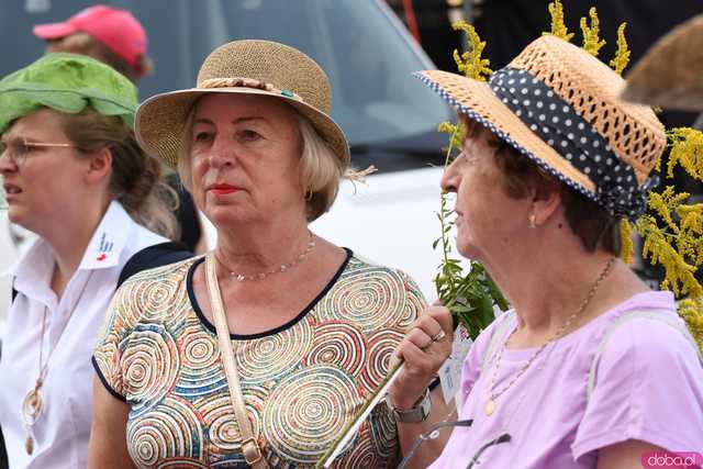 [WIDEO/FOTO] Uroczysty Marsz Kapeluszy rozpoczął tegoroczne Dni Seniora!