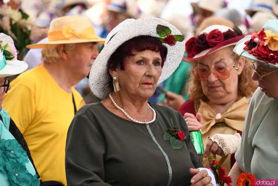 [WIDEO/FOTO] Uroczysty Marsz Kapeluszy rozpoczął tegoroczne Dni Seniora!