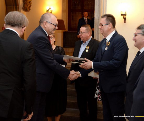 Elżbieta Szumska otrzymała Odznakę Honorową Złotą Zasłużony dla Województwa Dolnośląskiego