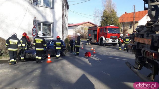 Zderzenie osobówki i ciężarówki w Rudnicy