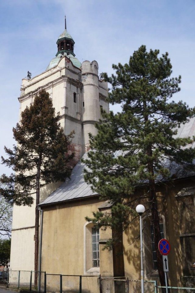 podpisanie umowy na remont kościoła poewangelickiego