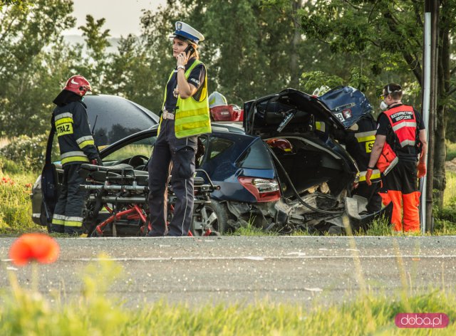 Zderzenie dwóch osobówek przed Stoszowicami