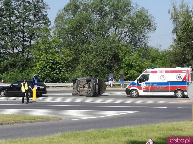 Wypadek na skrzyżowaniu k8 i Legnickiej w Ząbkowicach Śląskich