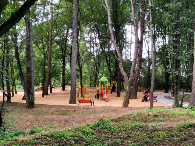 Park obok stadionie niemal gotowy