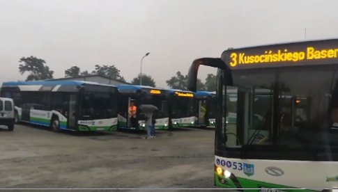 Autobusy Komunikacji Publicznej ruszyły w trasy