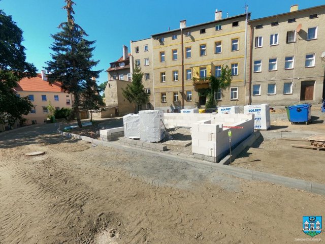Remont podwórek na Ciasnej i Szkolnej