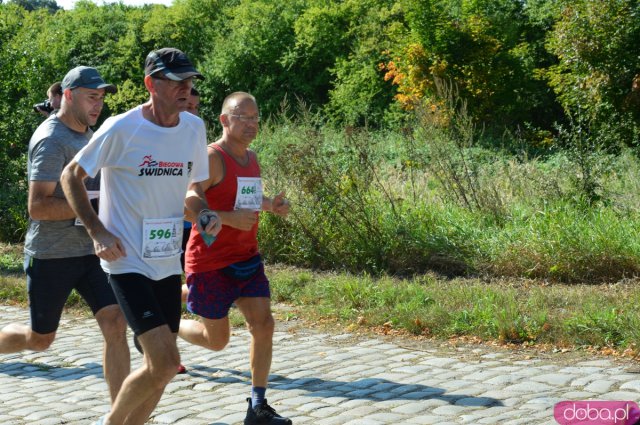 Półmaraton Henrykowski i Dyszka Księgi Henrykowskiej