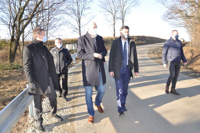 Odbiór dróg wyremontowanych przy porozumieniu powiatu z gminami Ząbkowice Śląskie i Ziębice