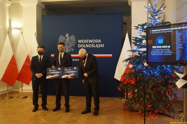 Starosta odebrał promesę z Rządowego Funduszu Inwestycji Lokalnych