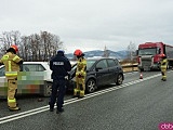Zderzenie dwóch osobówek i ciężarówki na k8 w Przyłęku