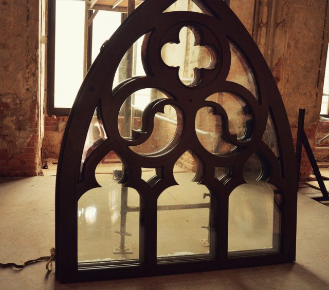 W Pałacu Marianny Orańskiej odtwarzają stolarkę okienną w dwóch ważnych pomieszczeń