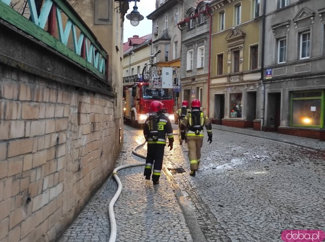 Pożar kamienicy w Bardzie