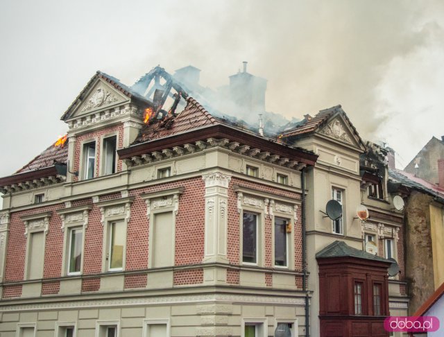 Pożar kamienicy w Bardzie