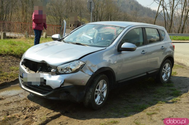 Zderzenie dwóch osobówek na k8 w Bardzie