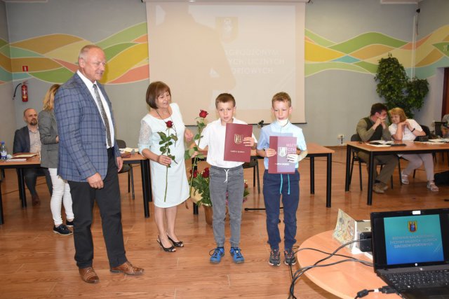 Nagrody sportowe Burmistrza Miasta i Gminy Bardo wręczone!